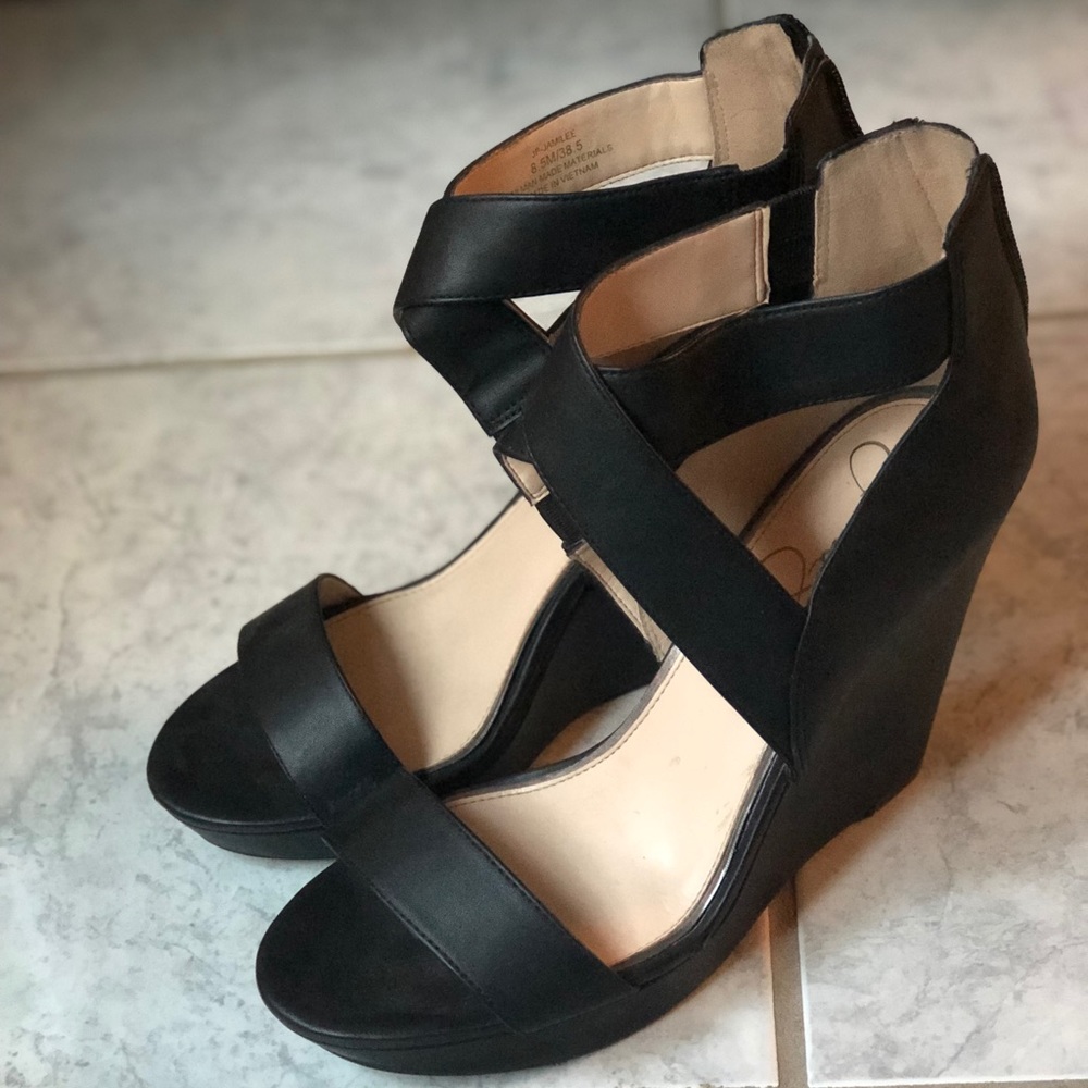 Jessica Simpson Black wedges!